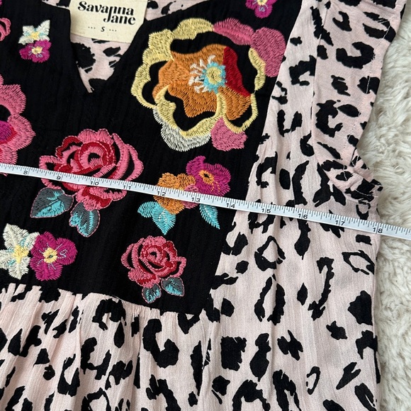 Savannah Jane Boho S Pink leopard embroidered floral Women’s Top - Picture 8 of 10